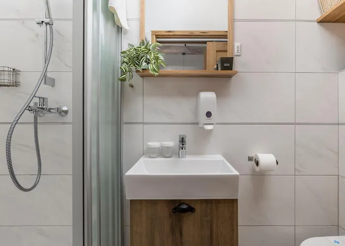 ゲストハウス The House マリンスカ