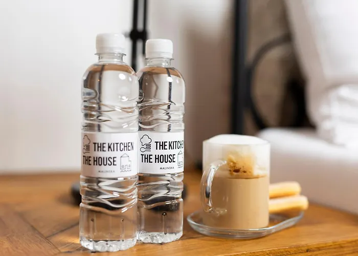 ゲストハウス The House マリンスカ