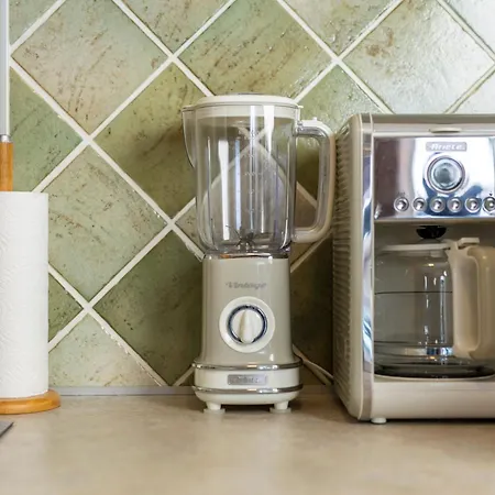 بيت ضيافة The House