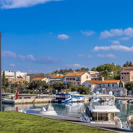 Πανσιόν The House 4*