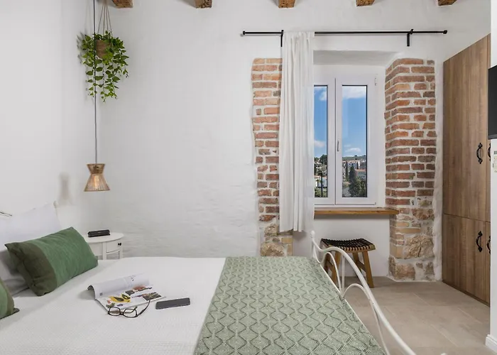 The House Гостевой дом 4*