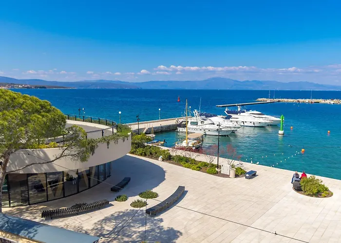 The House Гостевой дом Малинска